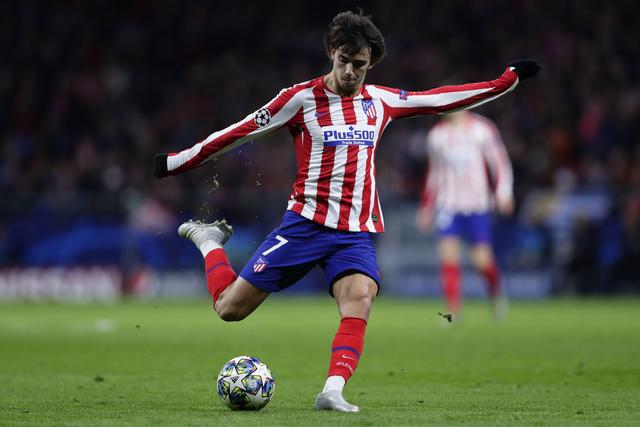 也由于他在 也由于他在